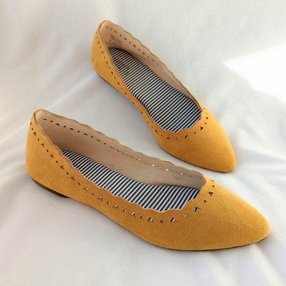 Market & Spruce Shoes - Market & Spruce Mustard Pointed Toe Laser Cut Flats 5 US